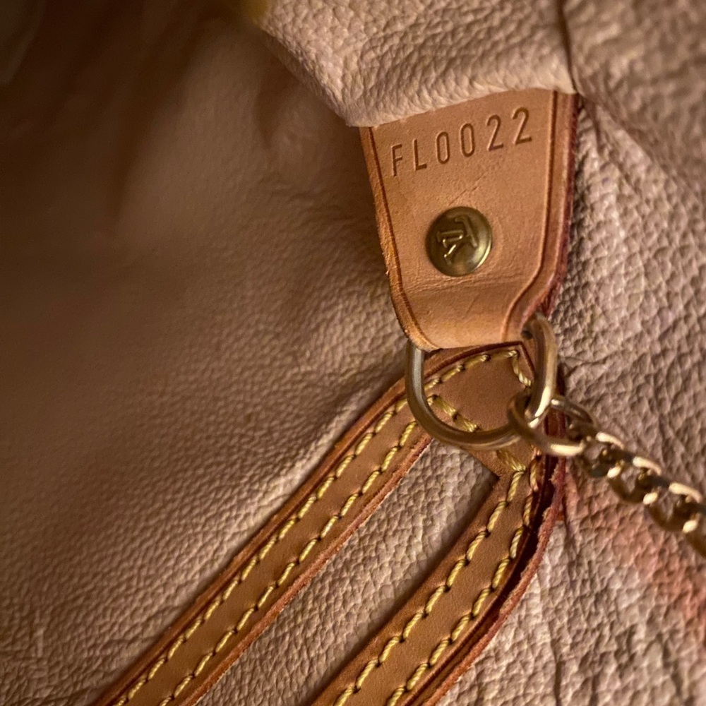 Authentic Vintage Louis Vuitton Bucket Bag pm and rare multicles 4/ key … - Picture 6 of 17